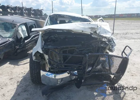 2016 Chevrolet Silverado 1500 1Lt из США, поврежденный, VIN 3GCUKREC8GG109105